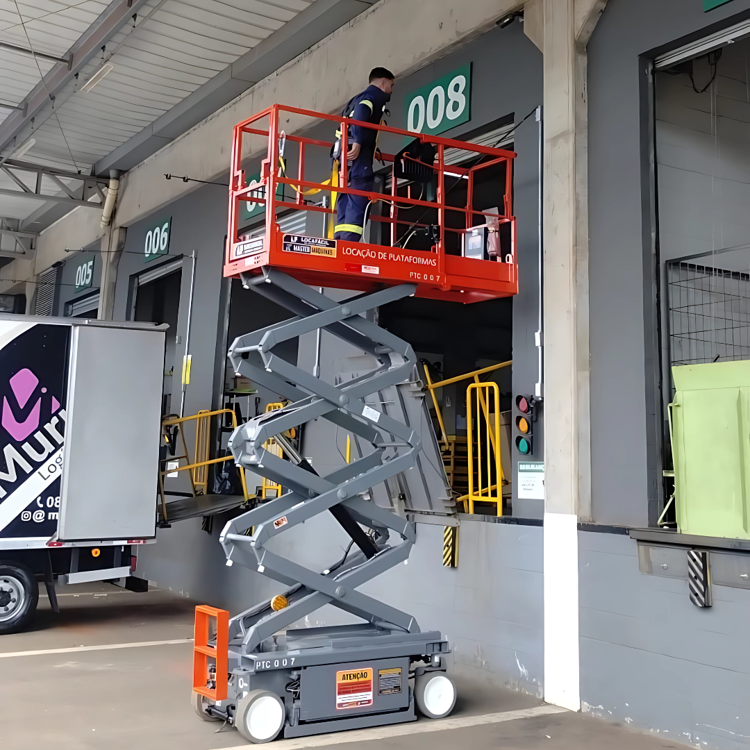 Plataforma Tesoura em Uso